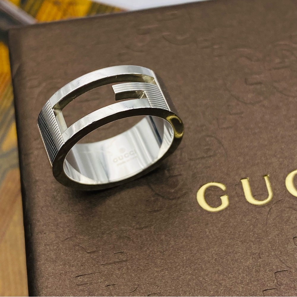 Authentic Gucci G Ring size 6.5